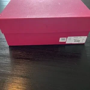 Valentino Garavani Vibrant Red Gift Box Authentic Valentino Garavani Classic Red Gift Box - multiple  main image 4